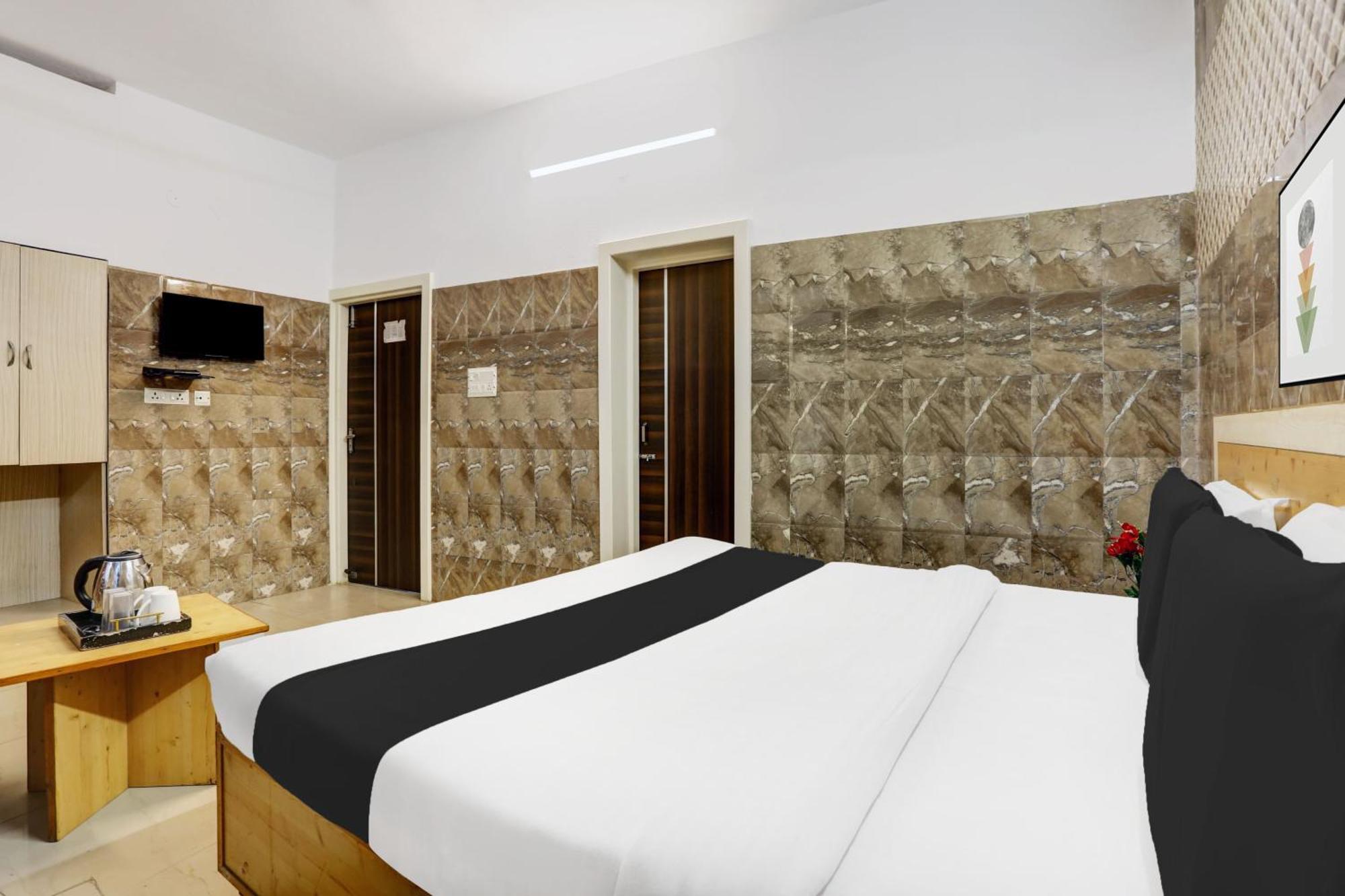 Hotel O Jammu Near Ragunath Bazaar Formerly Goodwill Luaran gambar