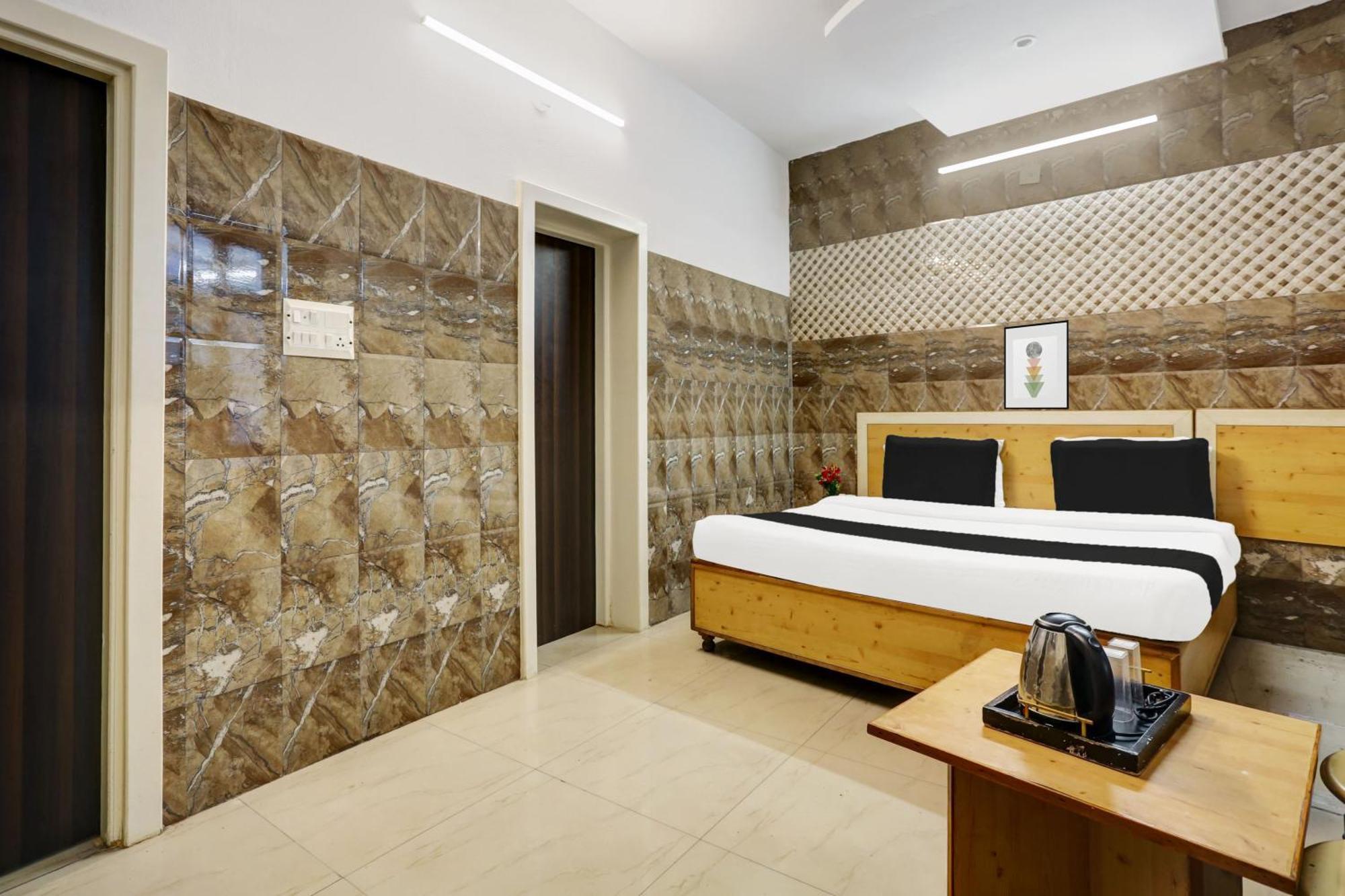 Hotel O Jammu Near Ragunath Bazaar Formerly Goodwill Luaran gambar